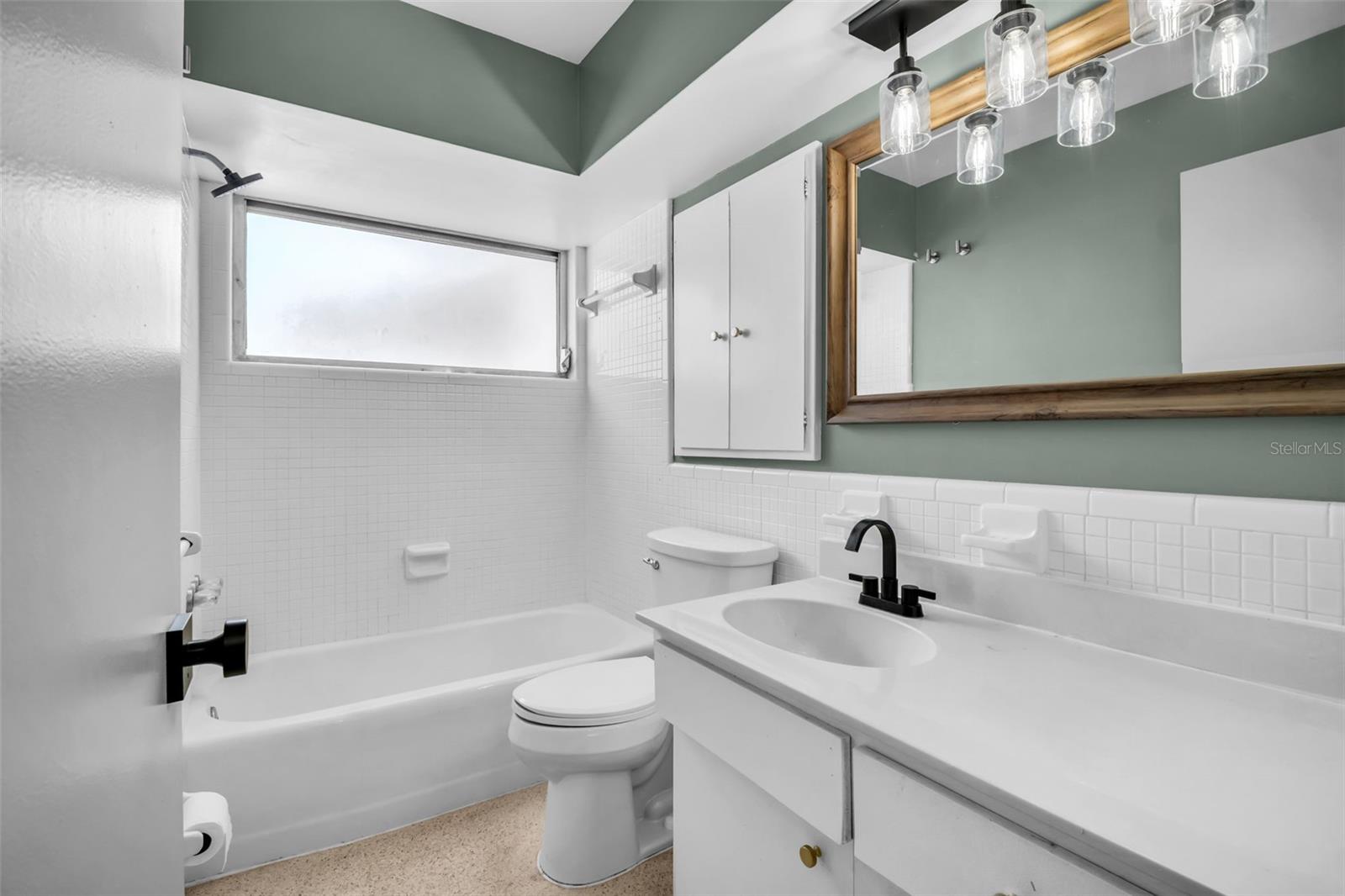 GULF TO BAY ESTATES - Residential