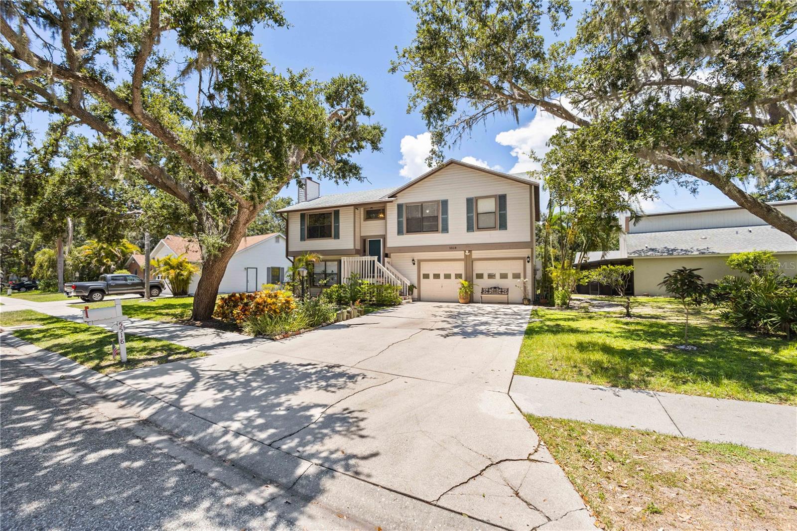 CEDAR CREEK - Residential