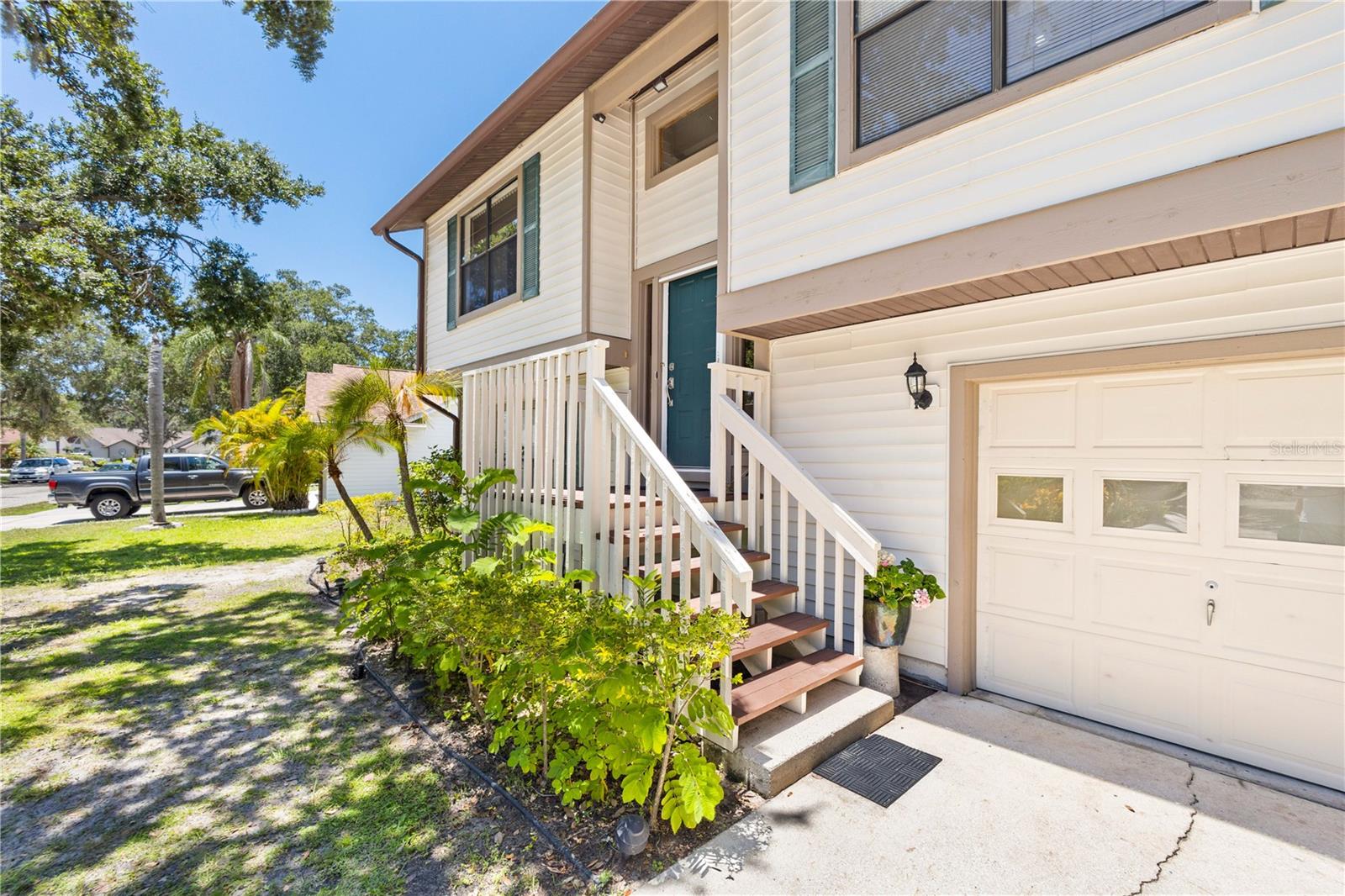 CEDAR CREEK - Residential