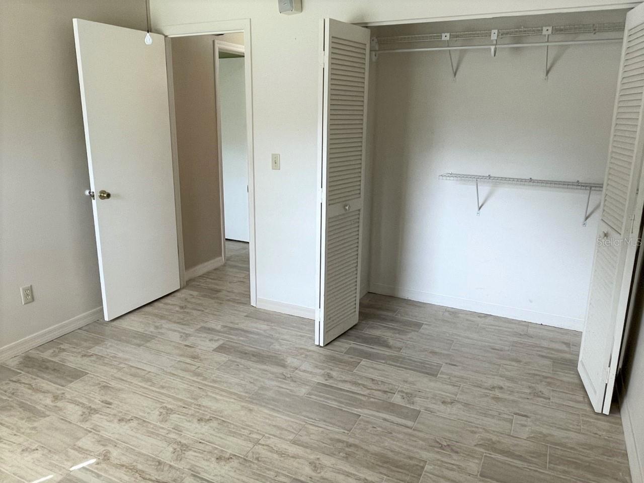 OAKBROOK VILLAGE - Residential Lease