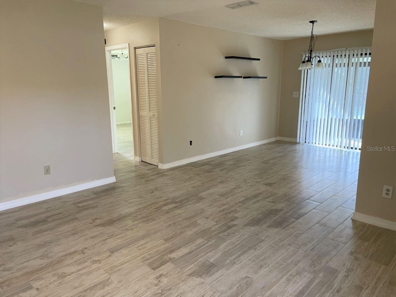 OAKBROOK VILLAGE - Residential Lease