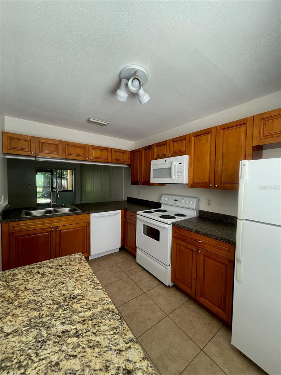 SUNNY VIEW SUB - Residential Lease