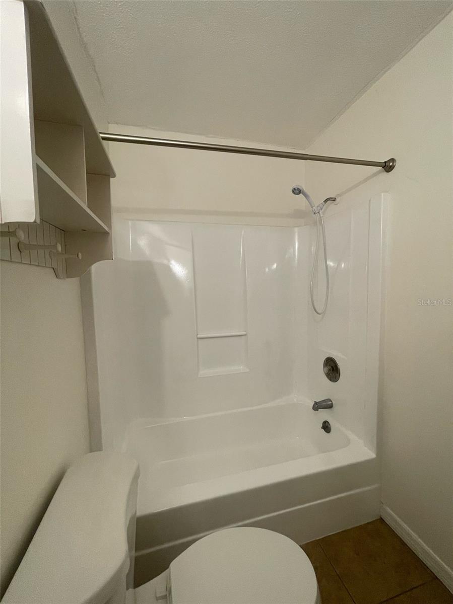 SUNNY VIEW SUB - Residential Lease
