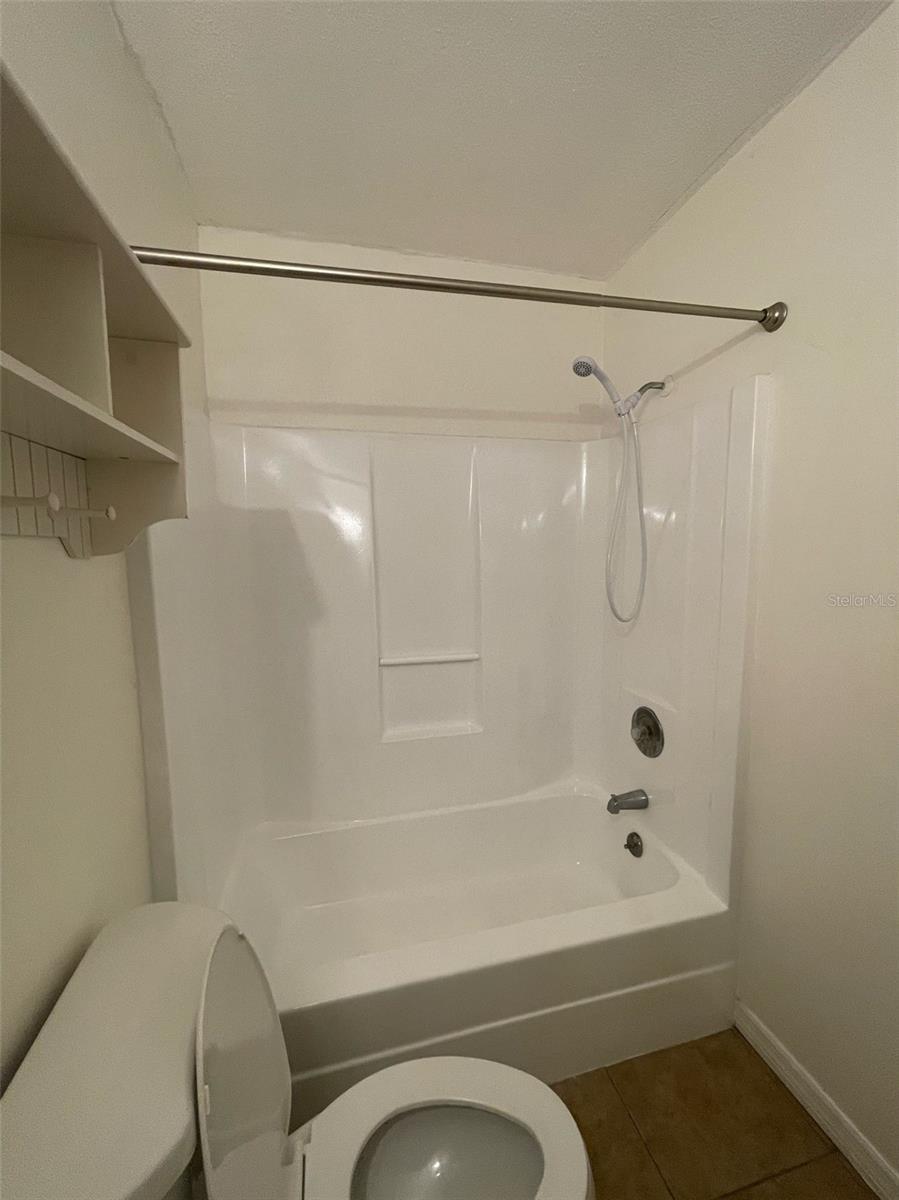 SUNNY VIEW SUB - Residential Lease