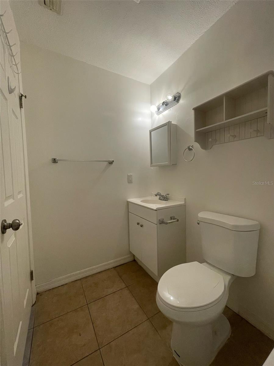 SUNNY VIEW SUB - Residential Lease