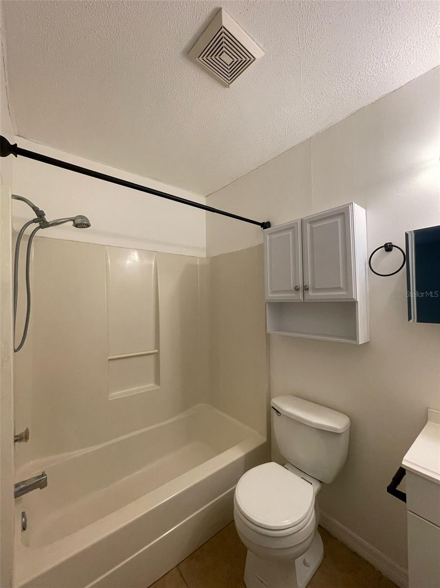SUNNY VIEW SUB - Residential Lease