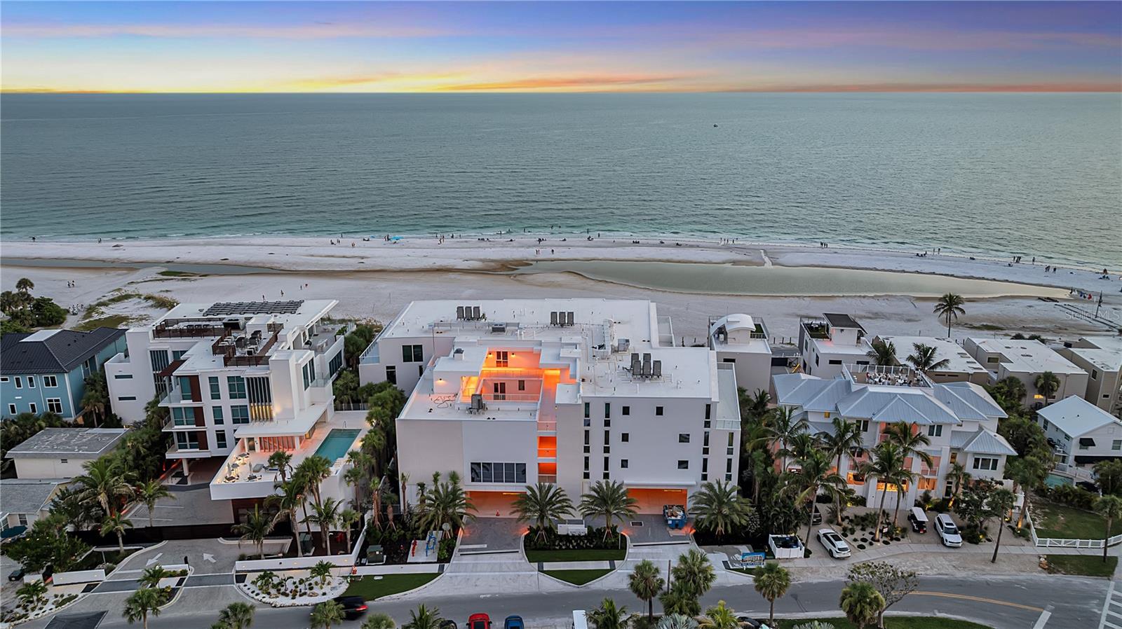 SUNSET BEACH - Residential