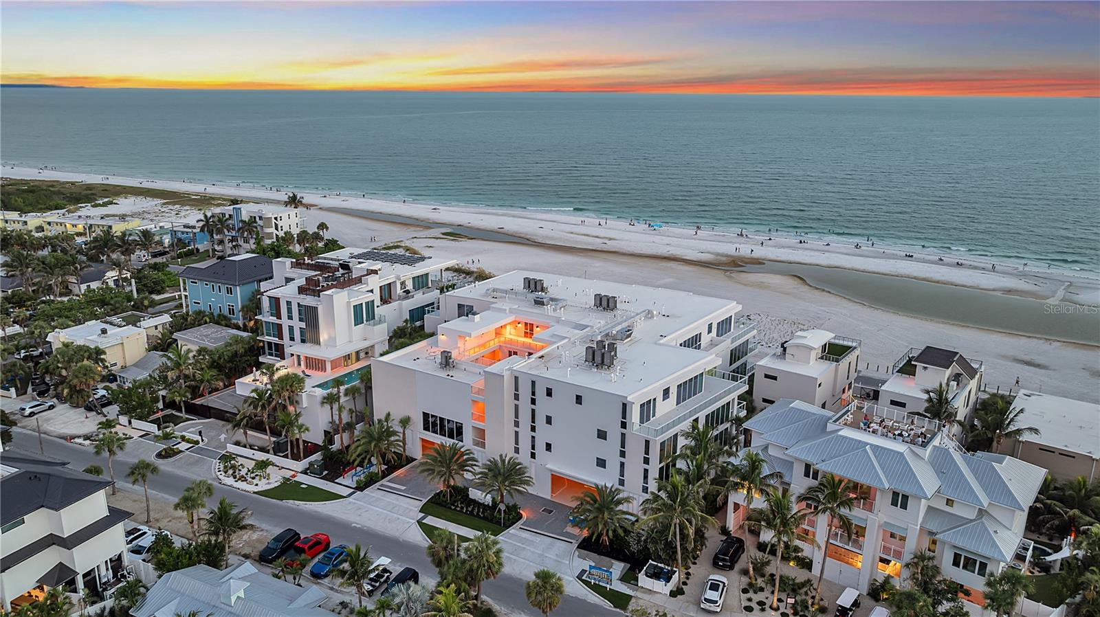 SUNSET BEACH - Residential
