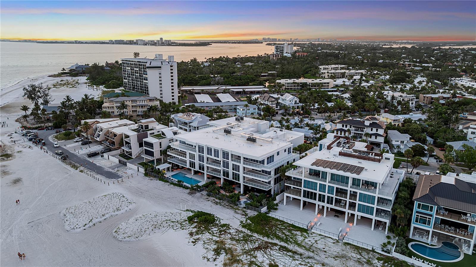 SUNSET BEACH - Residential