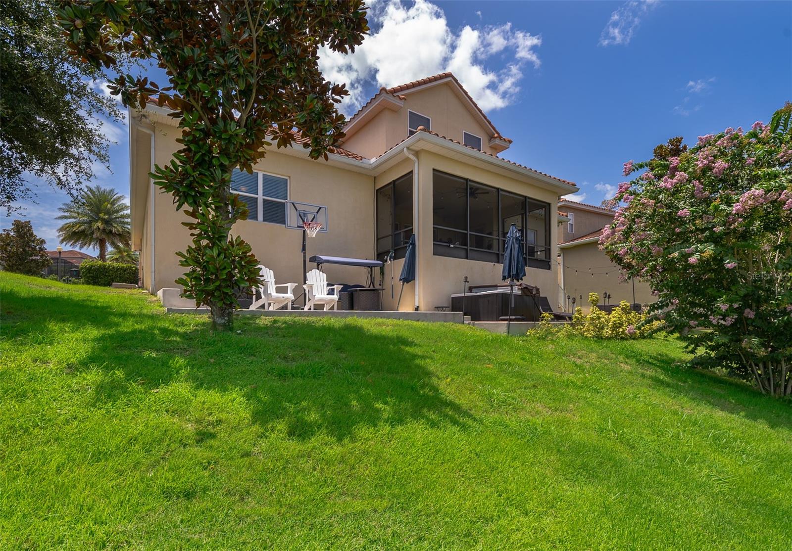 BELLA LAGO - Residential