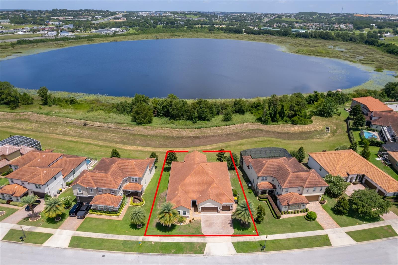 BELLA LAGO - Residential
