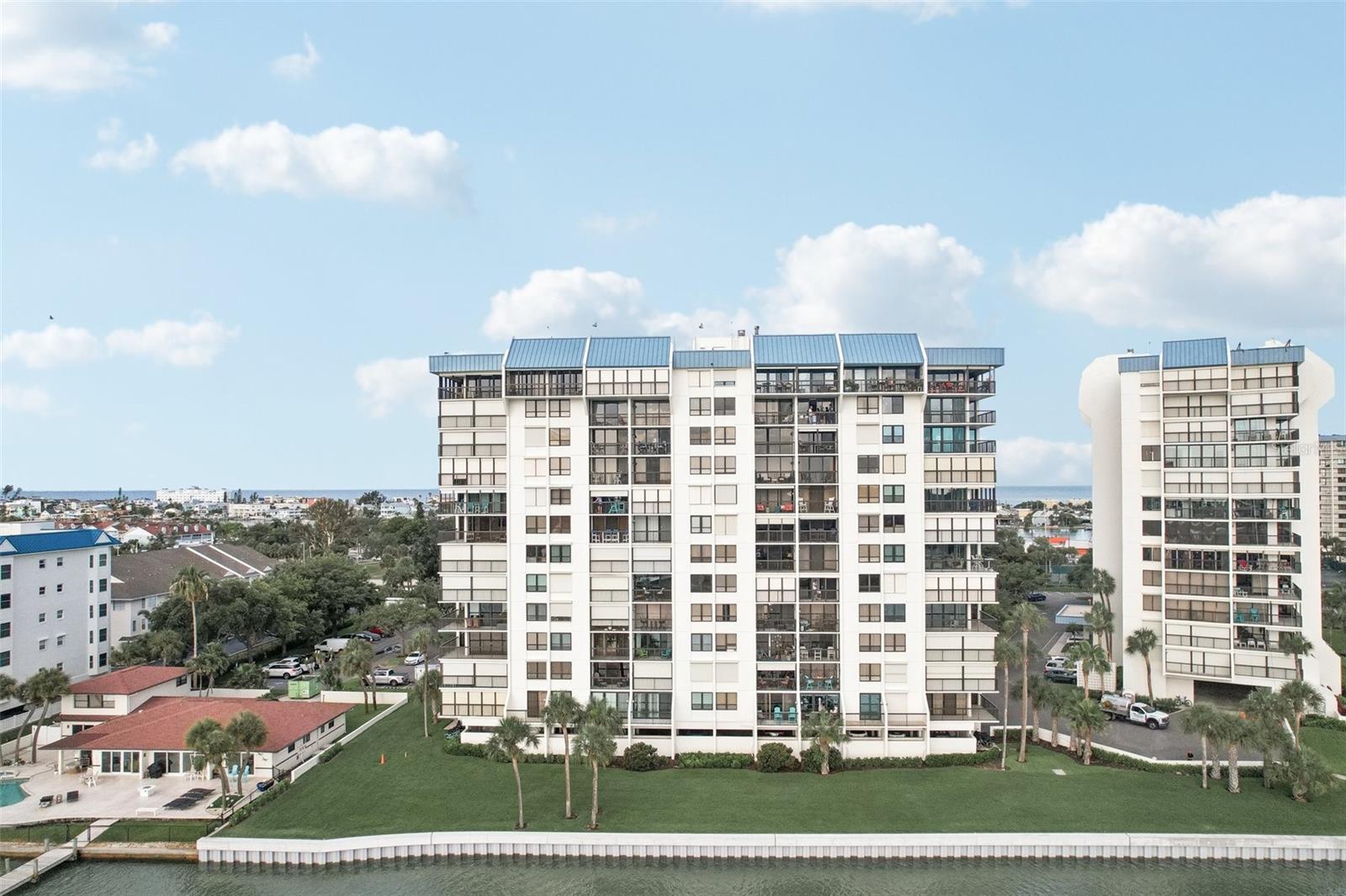 WEATHERLY THE CONDO - Residential