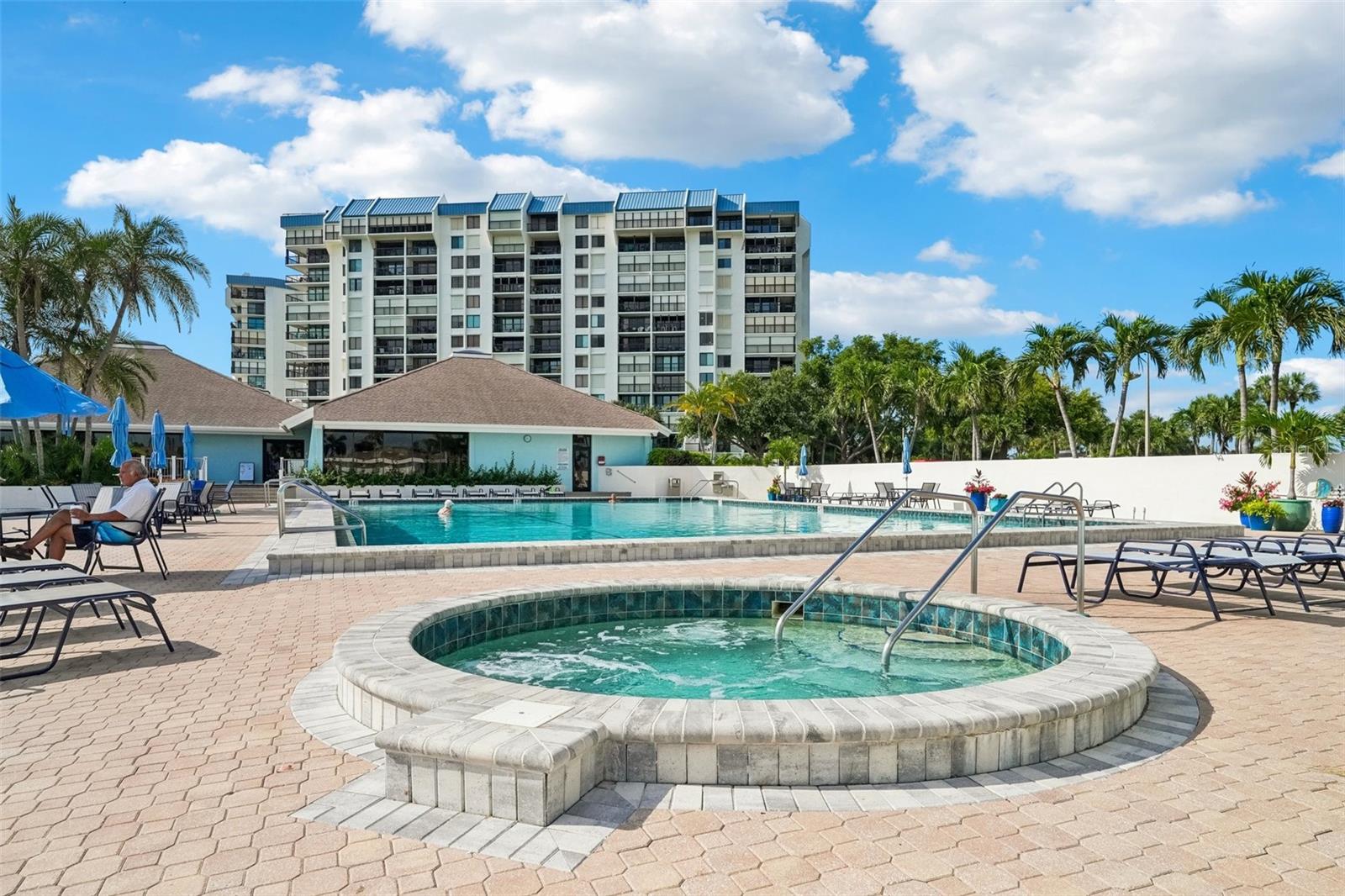 WEATHERLY THE CONDO - Residential