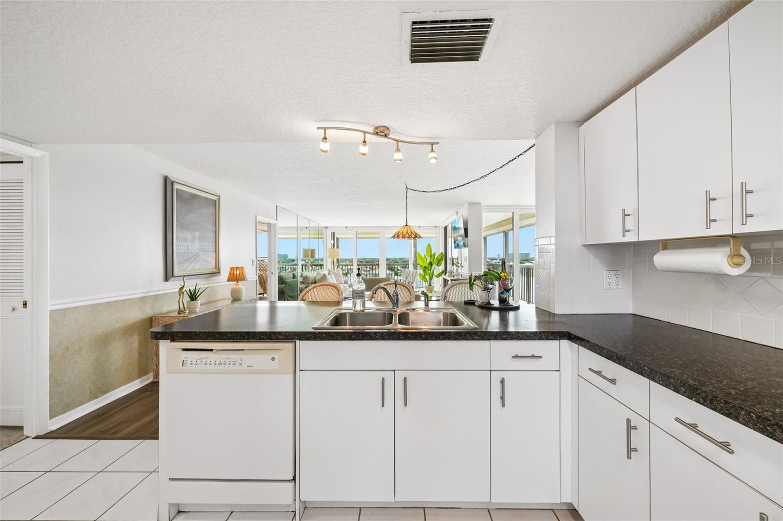 WEATHERLY THE CONDO - Residential