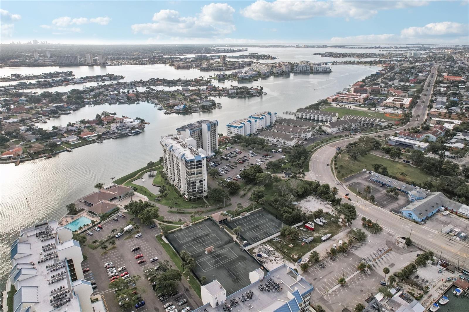 WEATHERLY THE CONDO - Residential