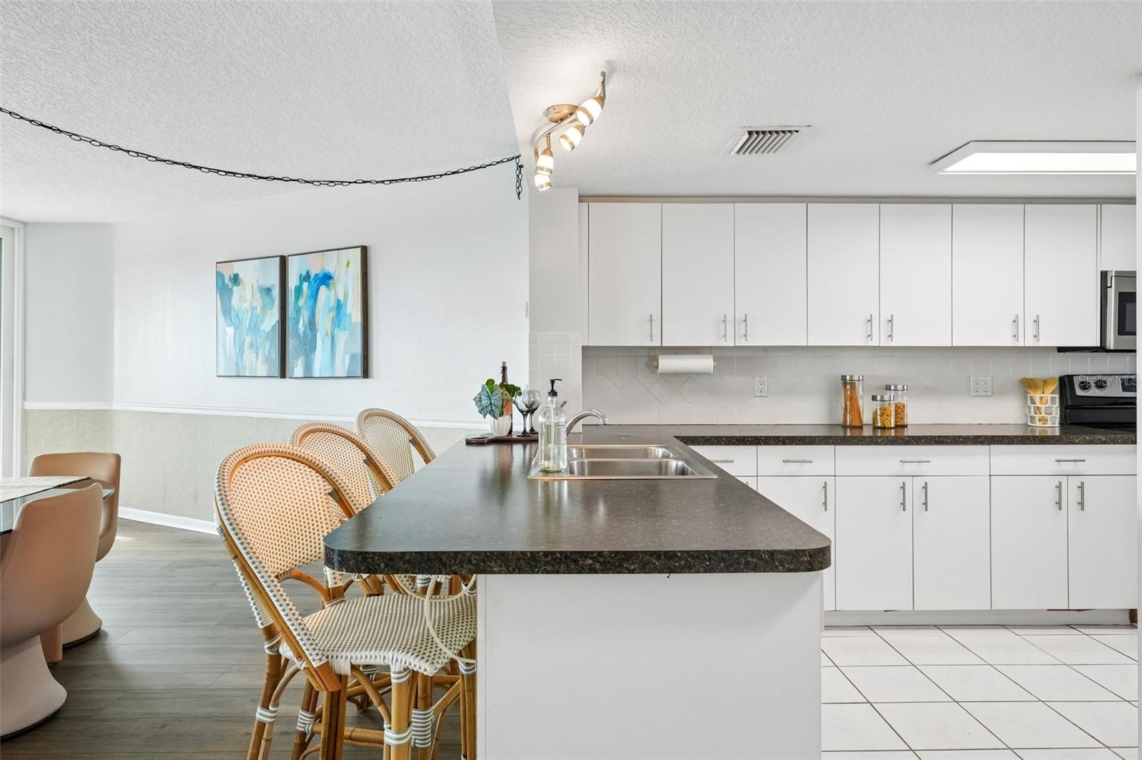 WEATHERLY THE CONDO - Residential
