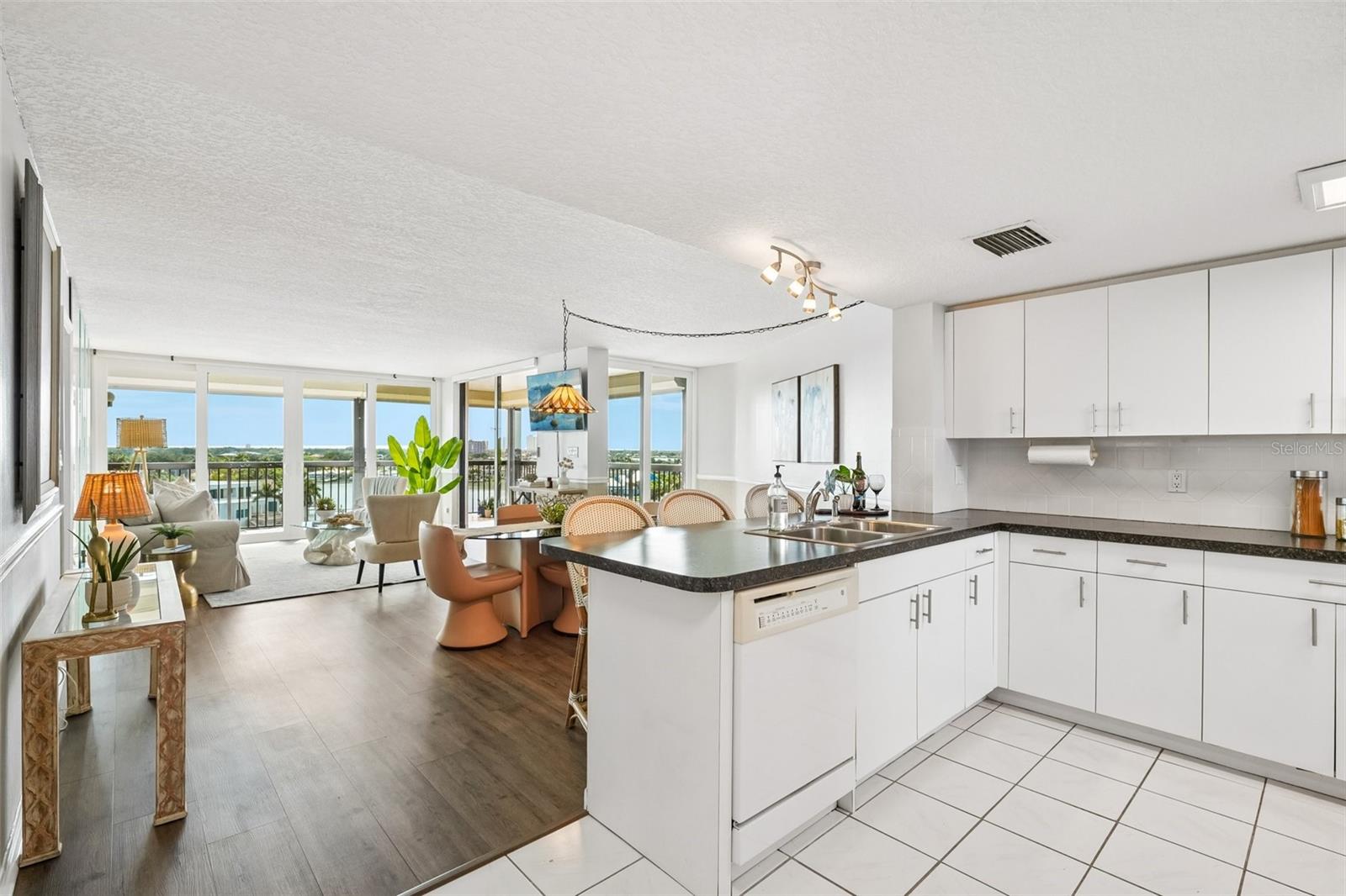 WEATHERLY THE CONDO - Residential