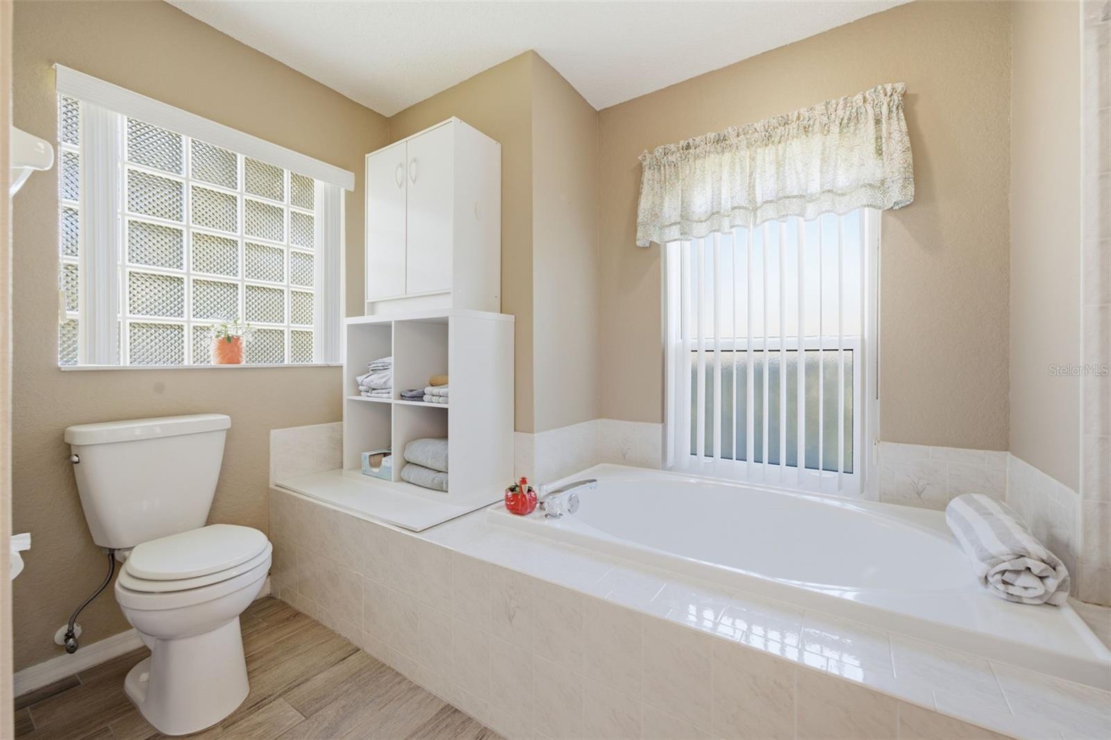PRESTON HOLLOW - Residential