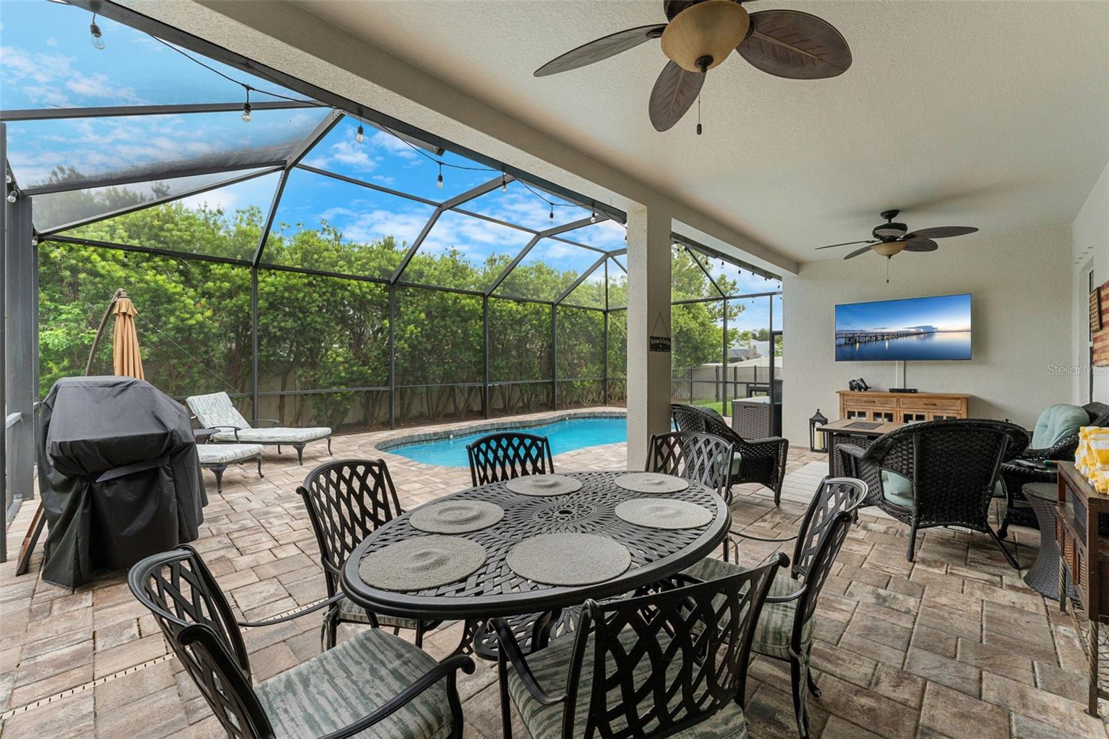 MANDALAY GROVE SUB - Residential