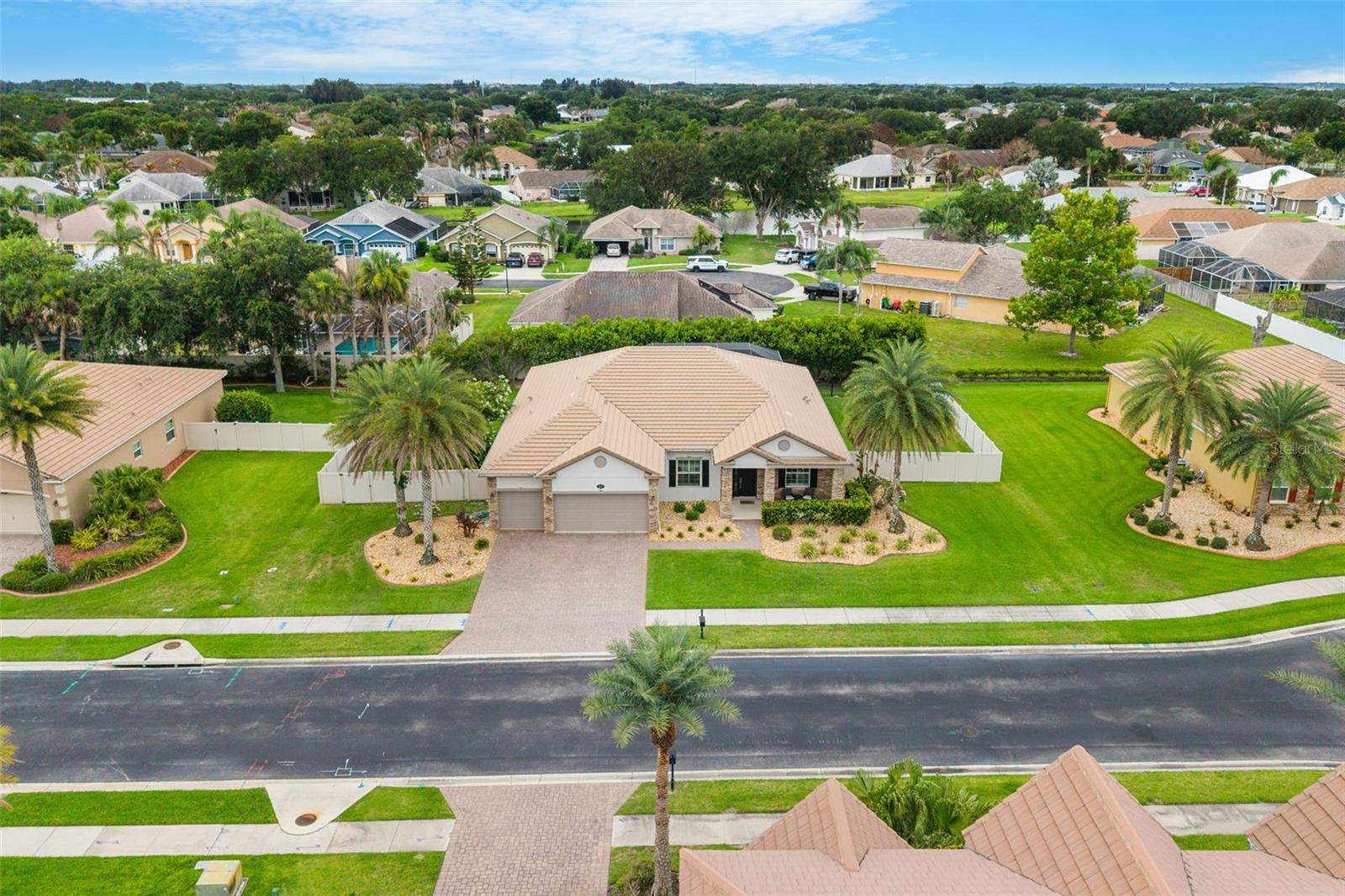 MANDALAY GROVE SUB - Residential