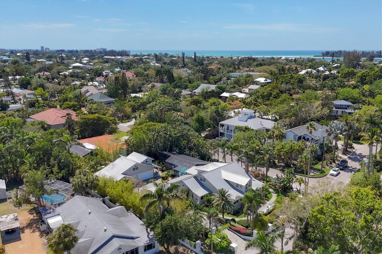BAY ISLAND - Residential
