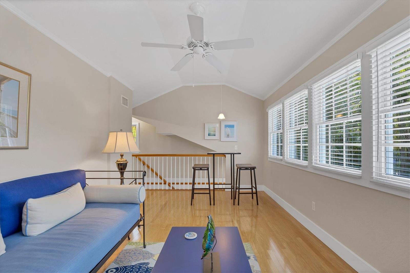 BAY ISLAND - Residential