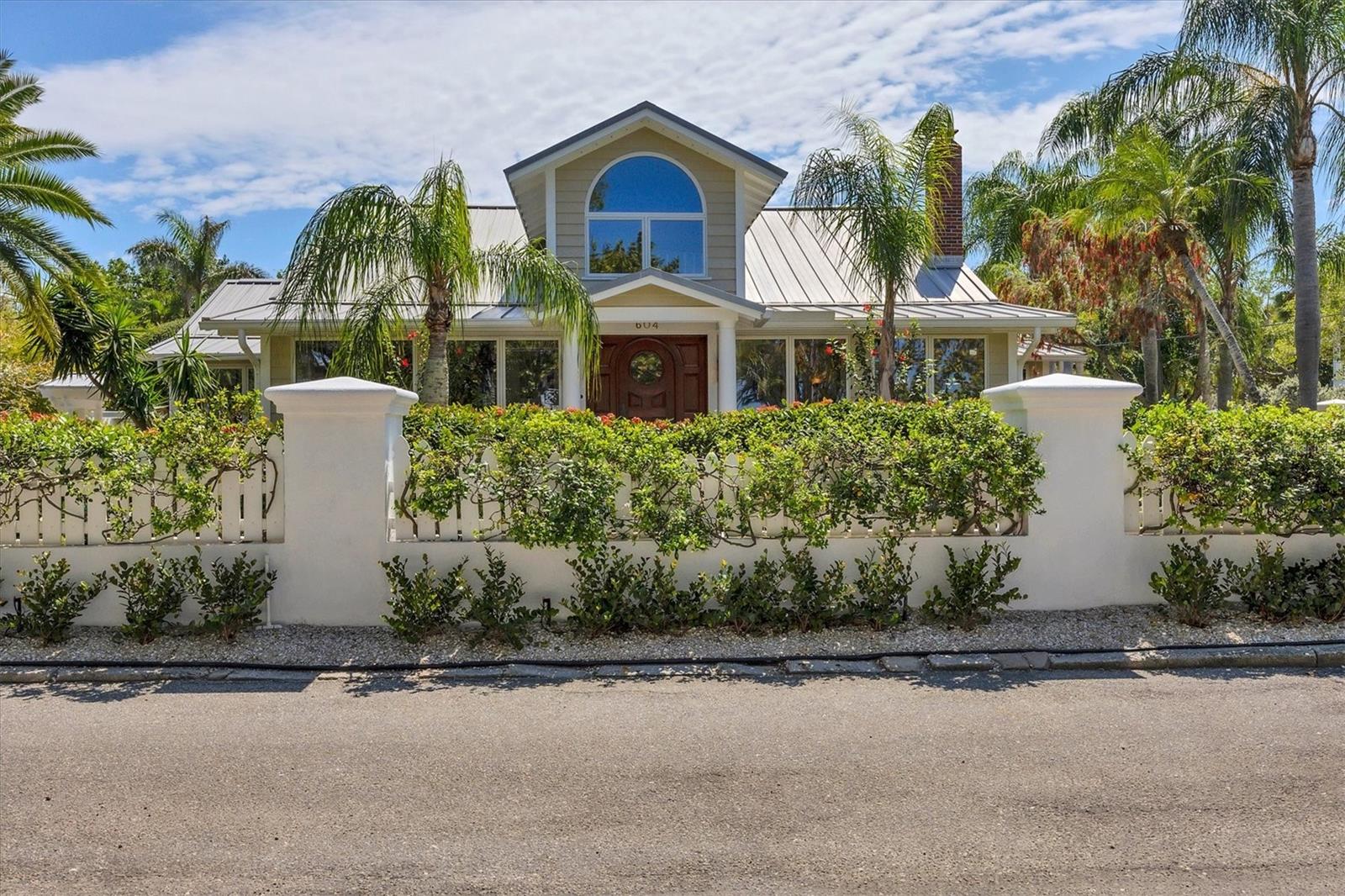 BAY ISLAND - Residential