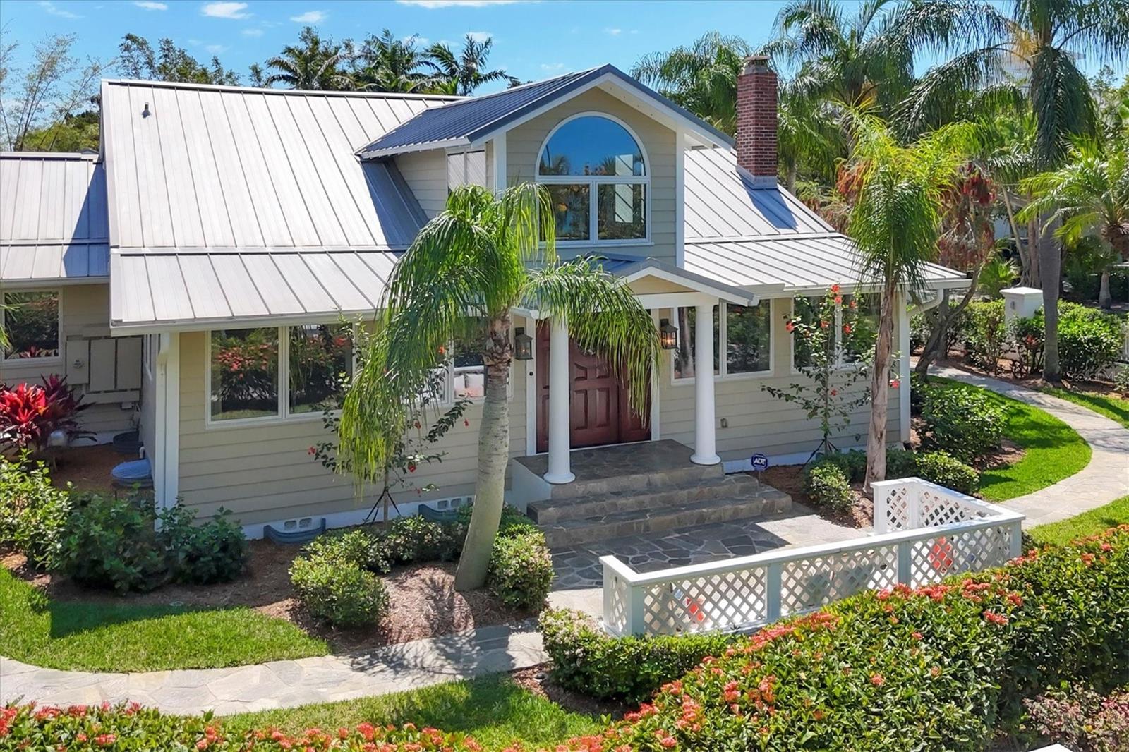 BAY ISLAND - Residential