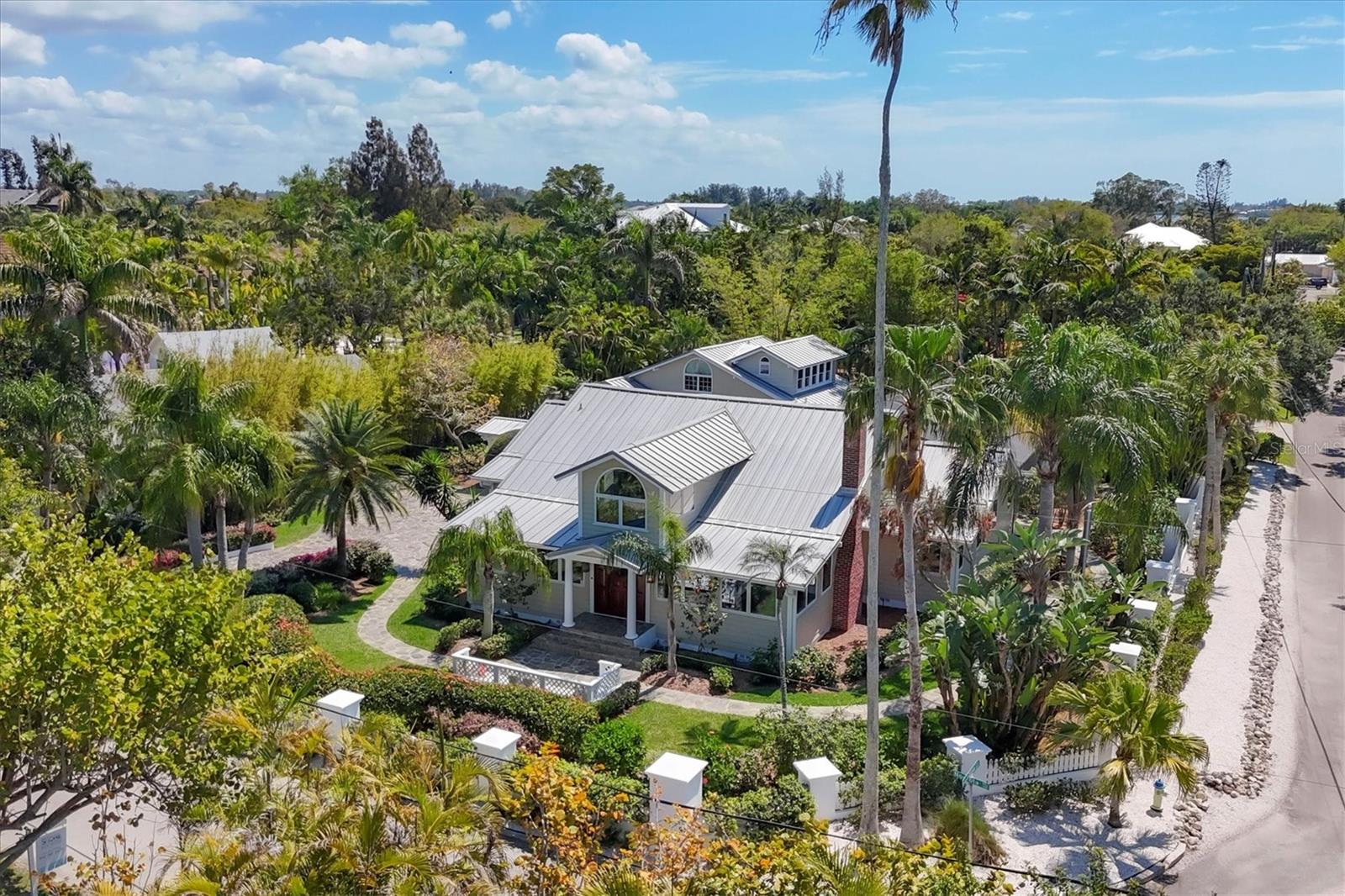 BAY ISLAND - Residential
