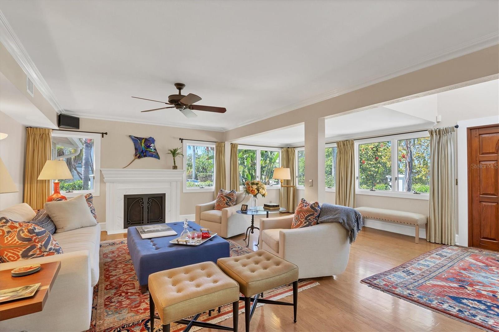 BAY ISLAND - Residential