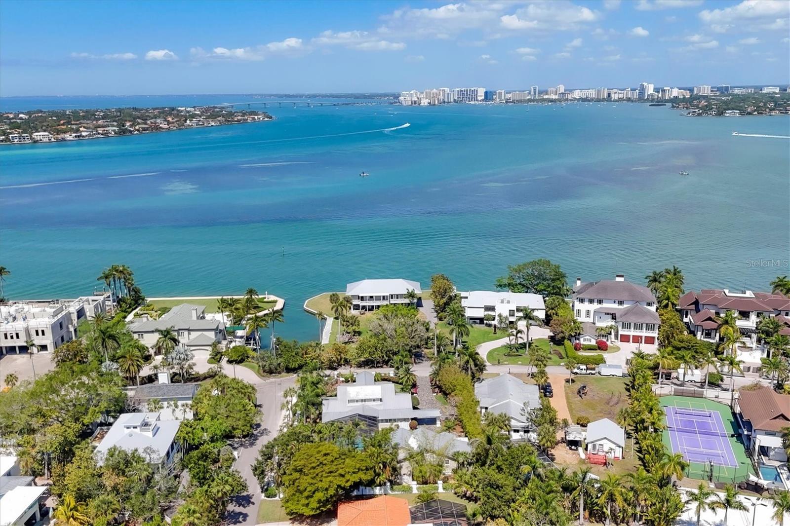 BAY ISLAND - Residential