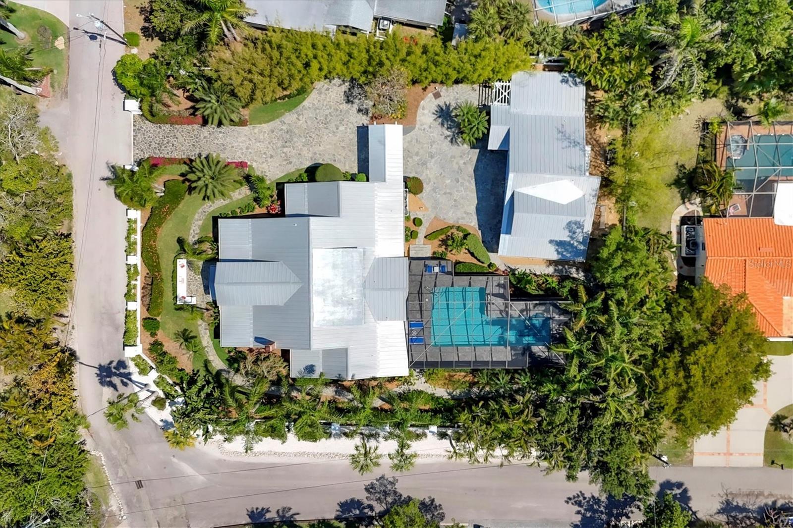 BAY ISLAND - Residential