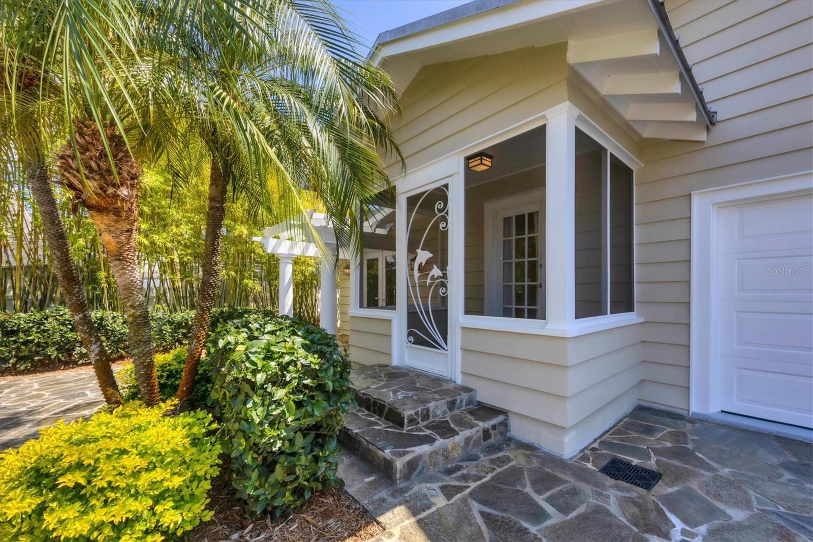 BAY ISLAND - Residential