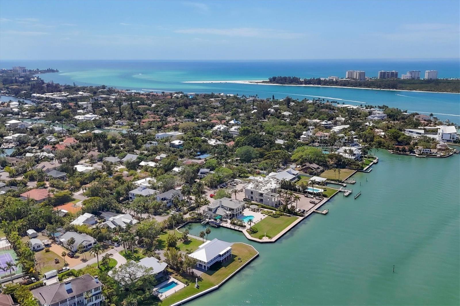 BAY ISLAND - Residential