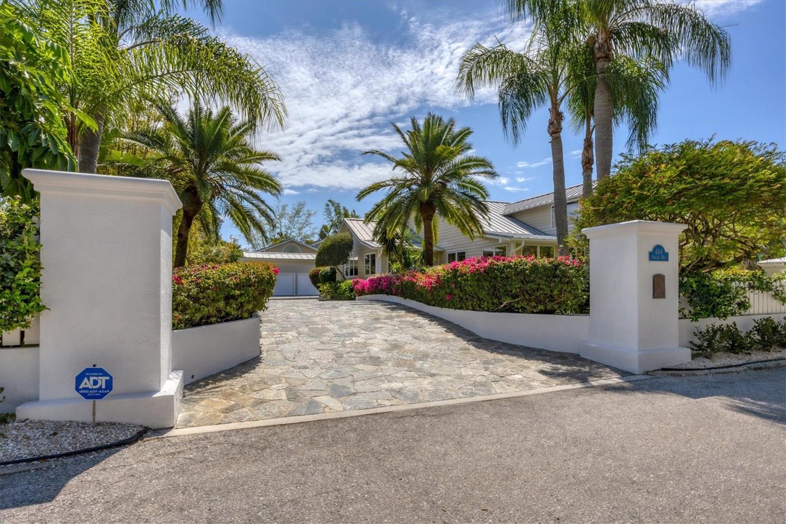 BAY ISLAND - Residential