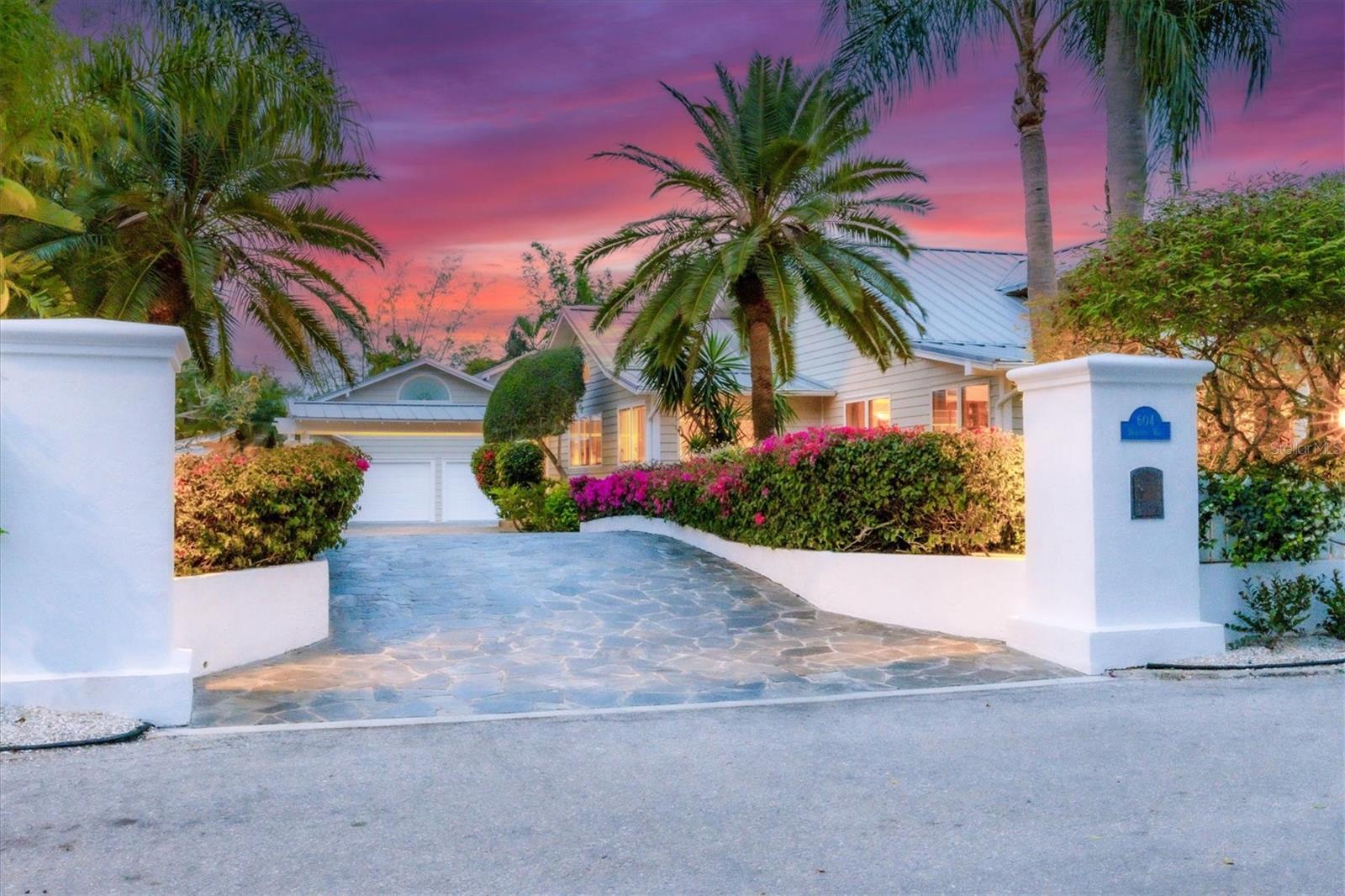 BAY ISLAND - Residential
