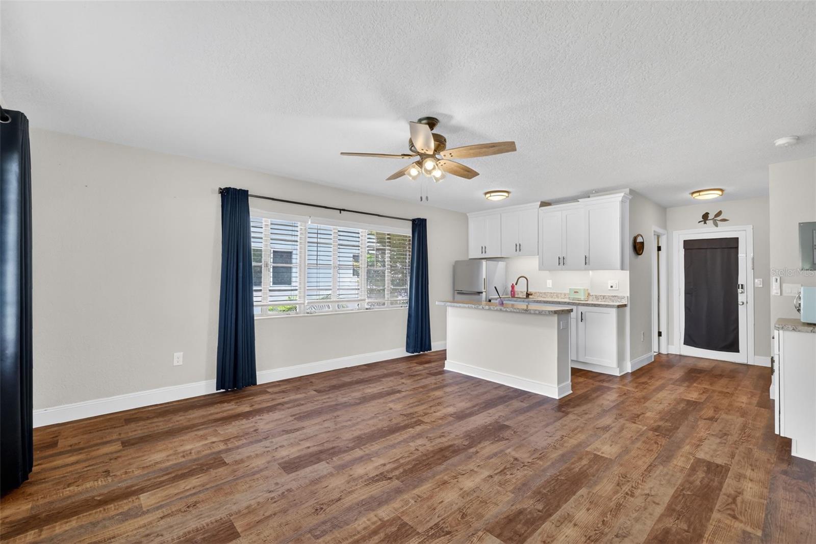 MOUNT DORA - Residential Income