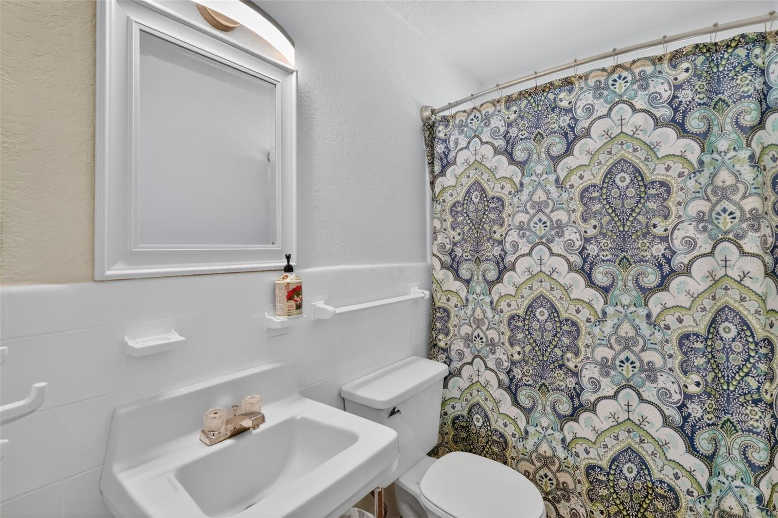 MOUNT DORA - Residential Income