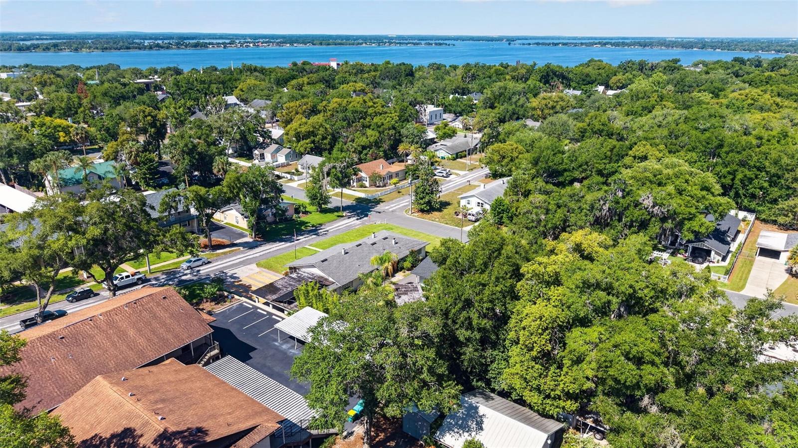 MOUNT DORA - Residential Income