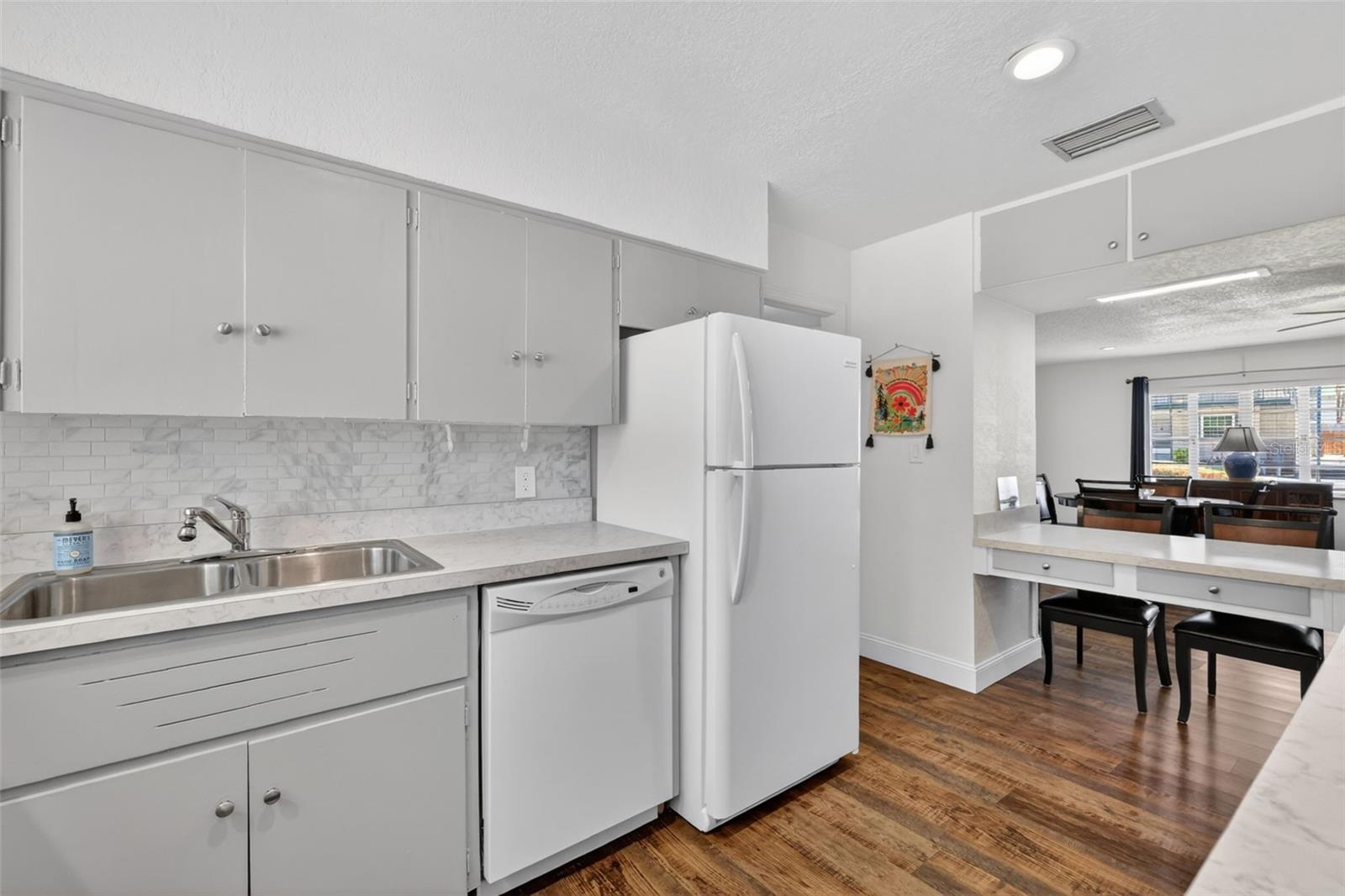 MOUNT DORA - Residential Income