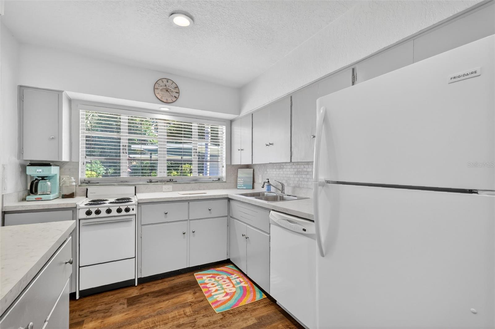 MOUNT DORA - Residential Income
