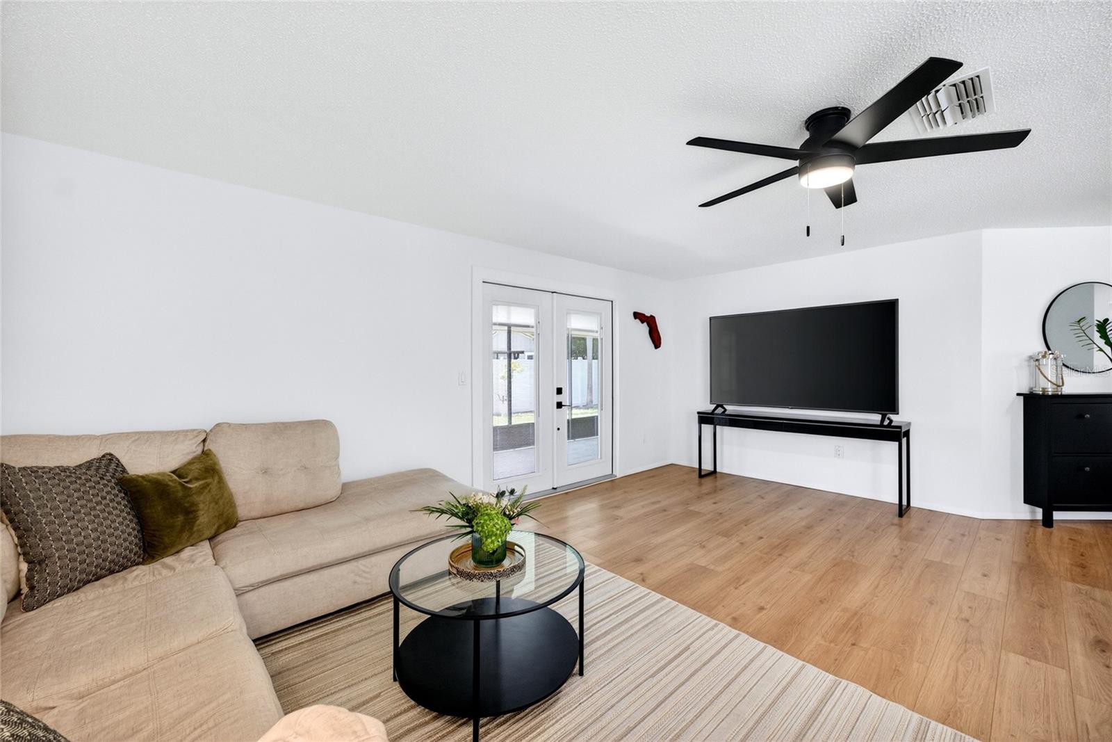 SHOREVIEW PH 2 - Residential