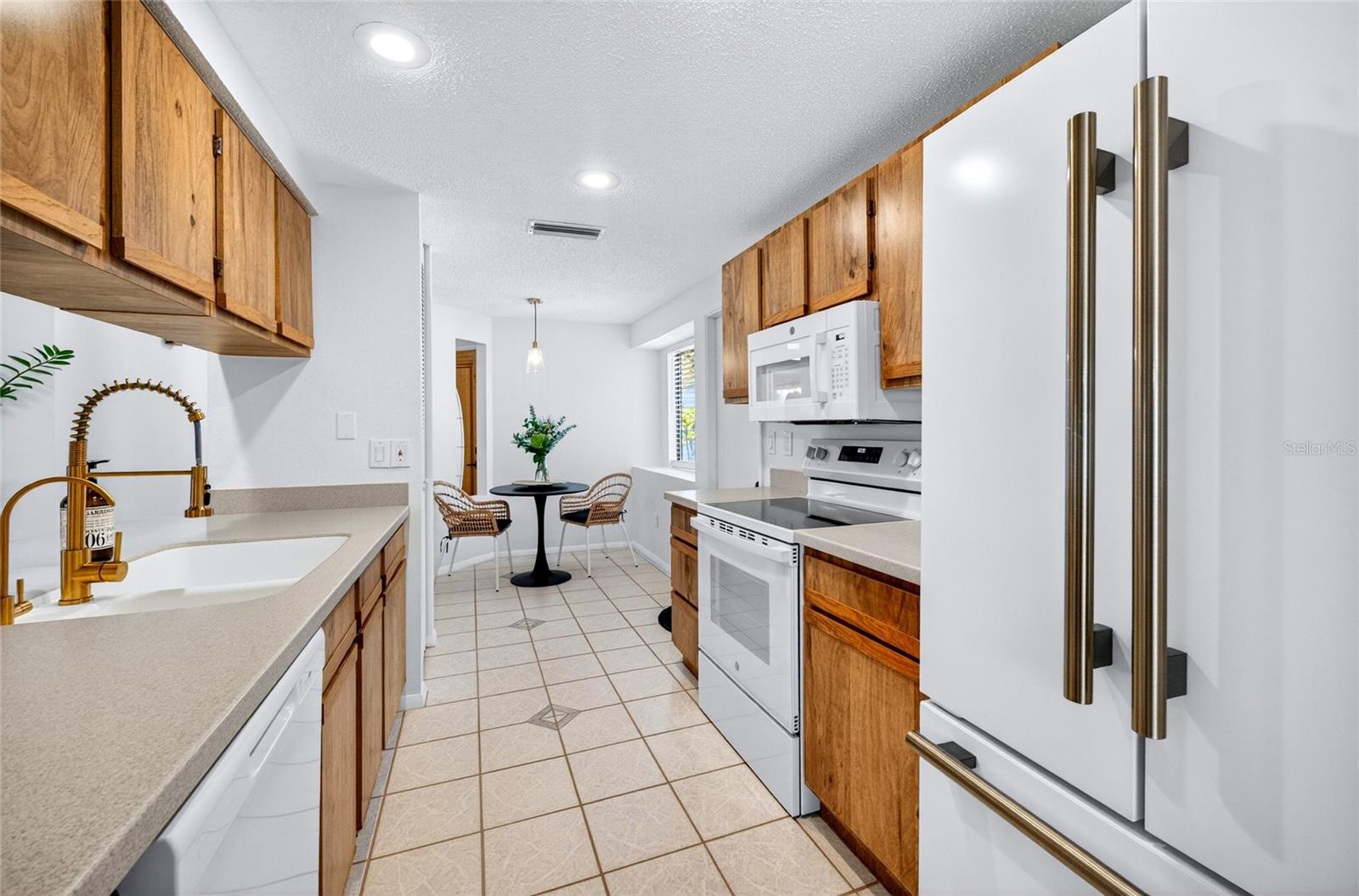 SHOREVIEW PH 2 - Residential