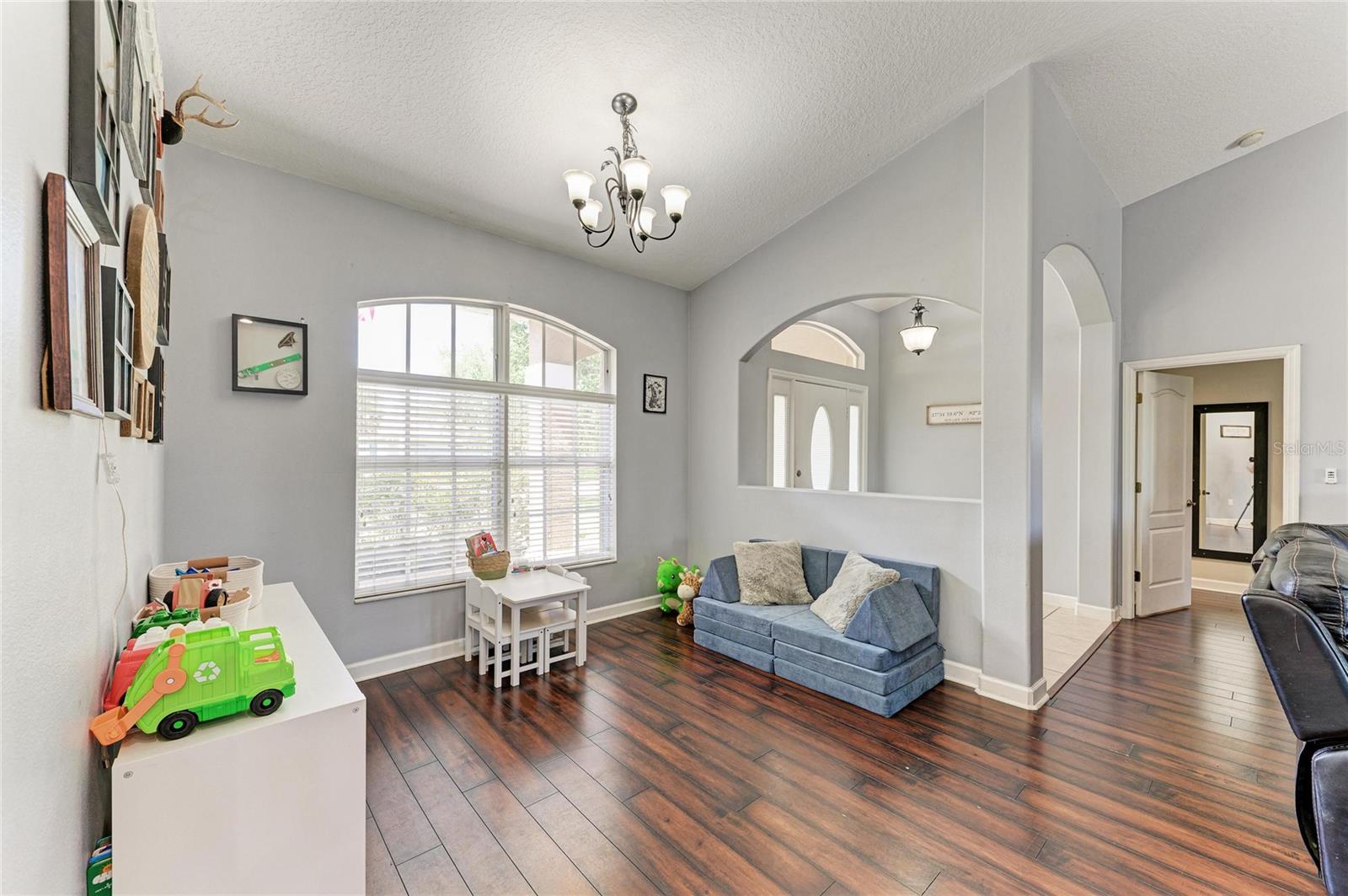 ANCIENT OAKS UNIT ONE - Residential