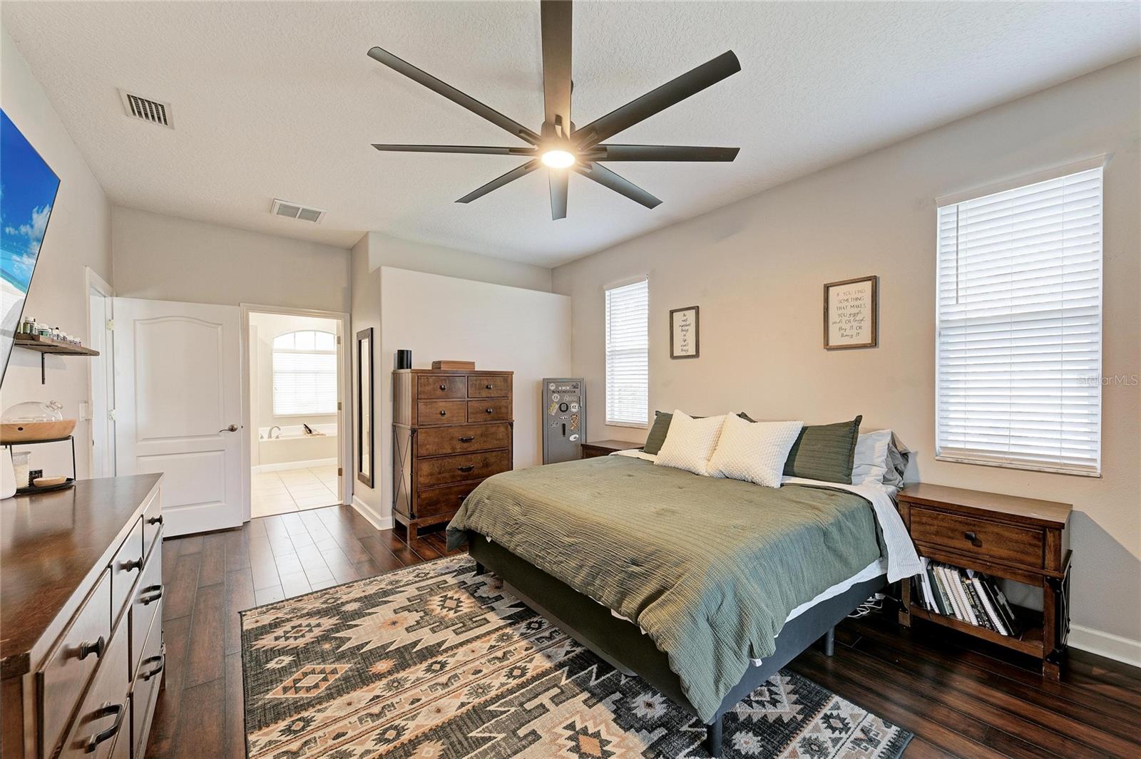 ANCIENT OAKS UNIT ONE - Residential