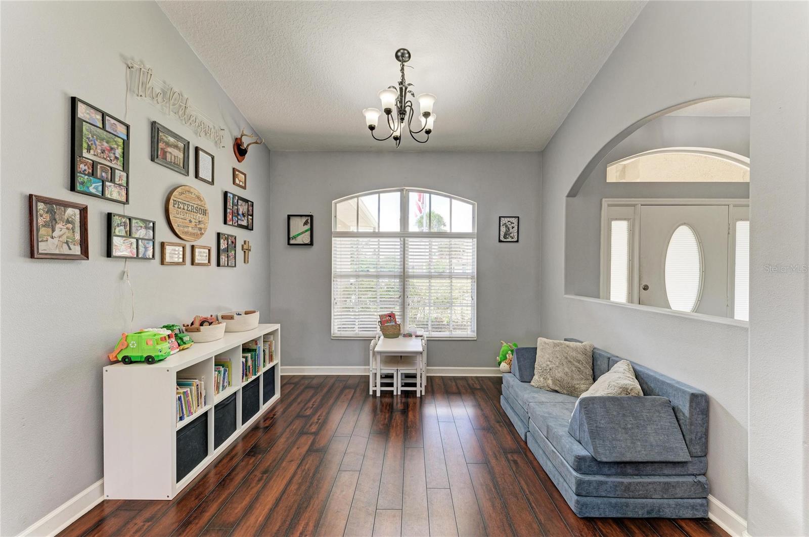 ANCIENT OAKS UNIT ONE - Residential