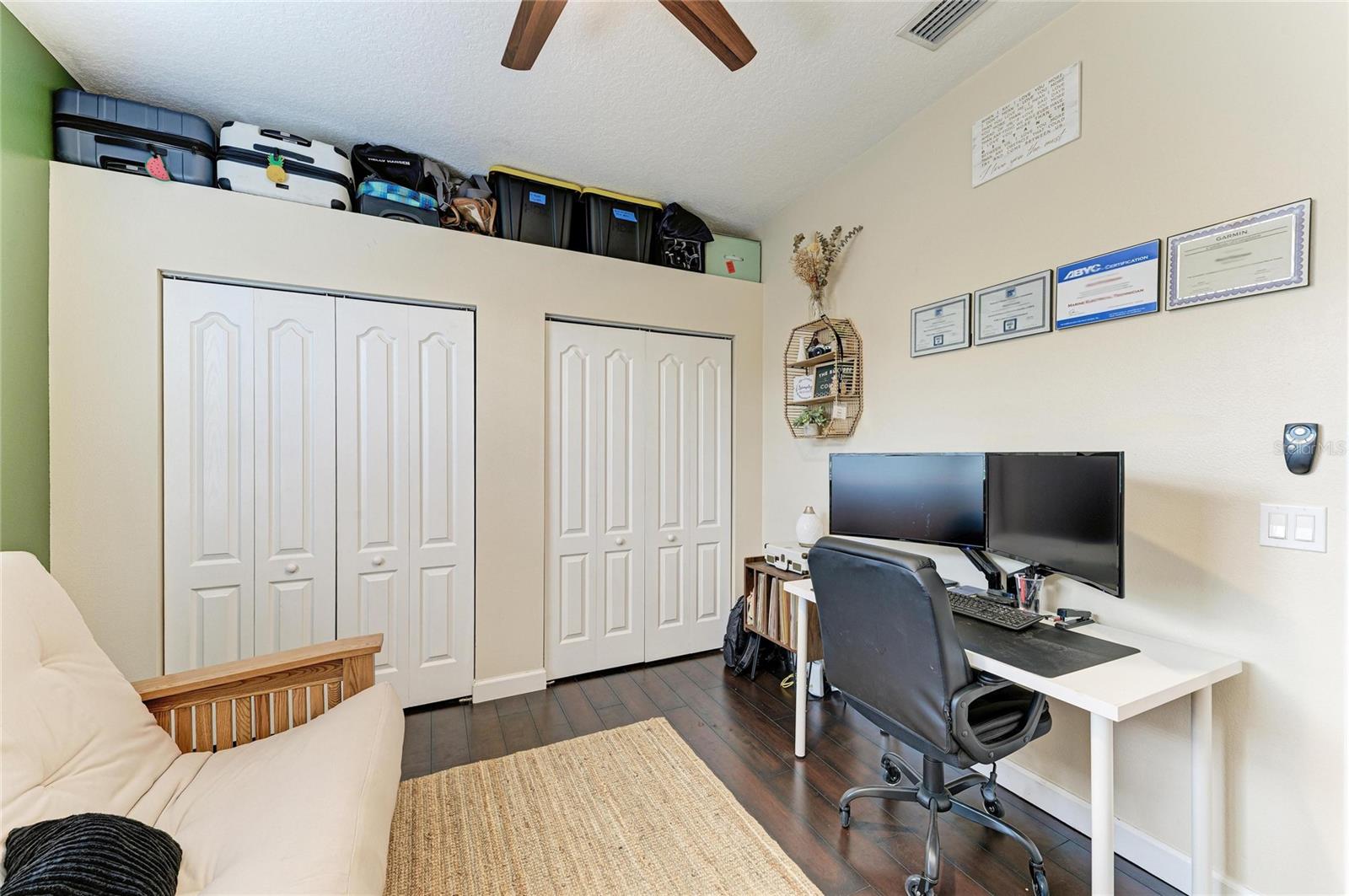 ANCIENT OAKS UNIT ONE - Residential