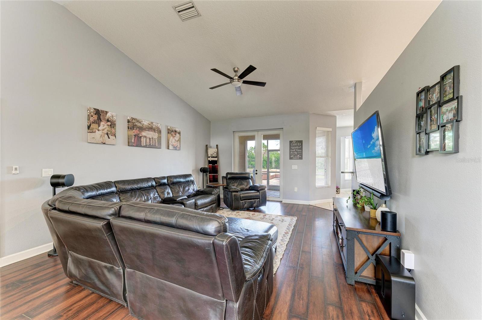 ANCIENT OAKS UNIT ONE - Residential