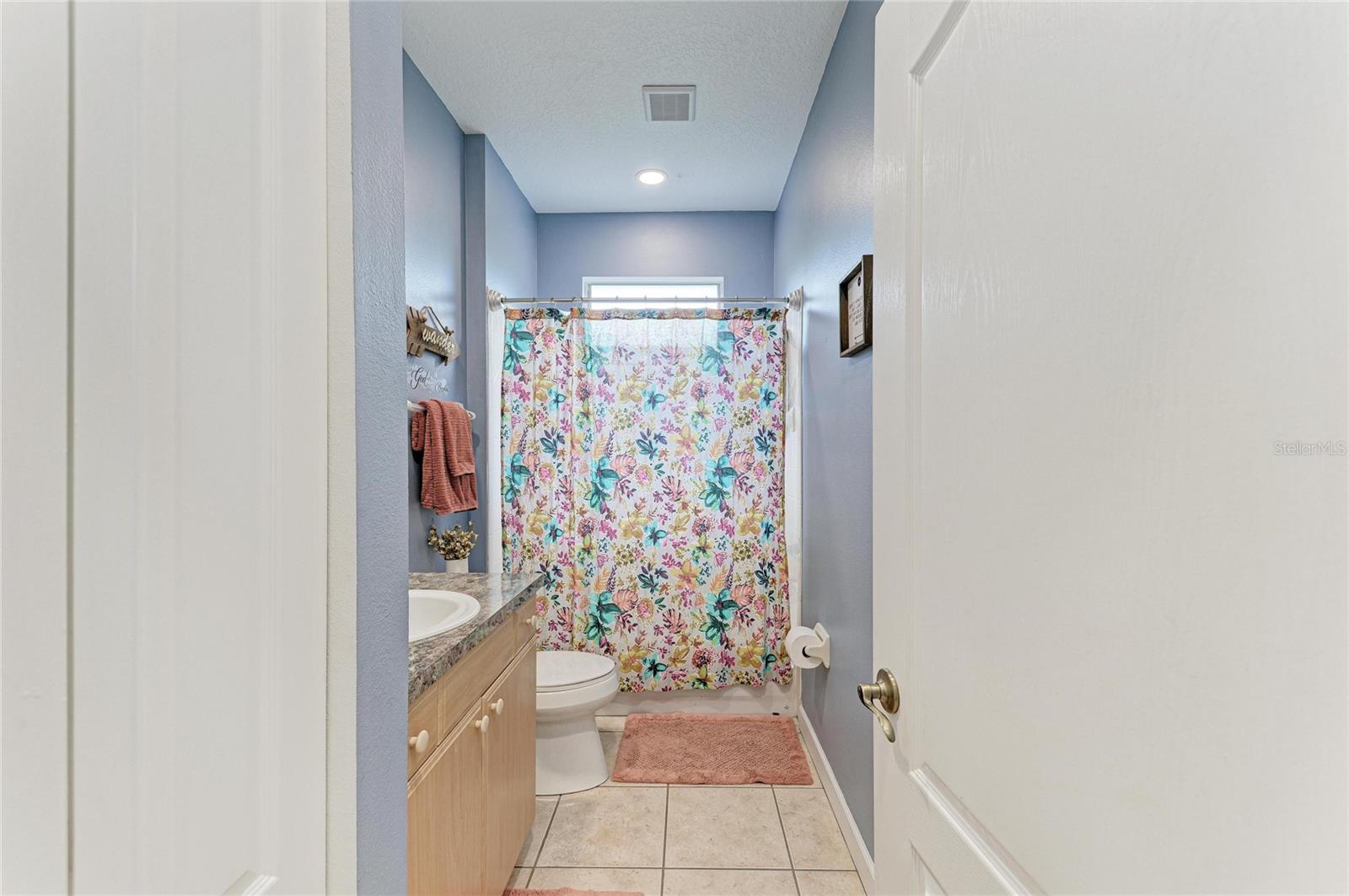 ANCIENT OAKS UNIT ONE - Residential