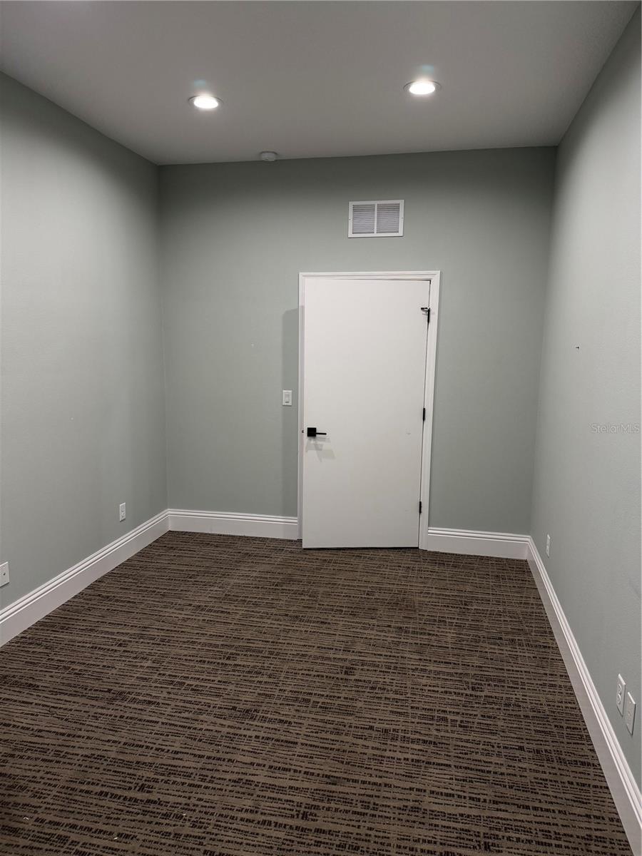 ARTESIA SUB - Commercial Lease